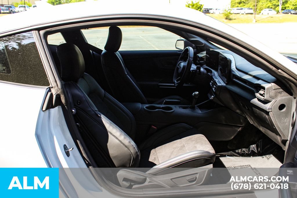 Used 2025 Ford Mustang Dark Horse RWD image 20