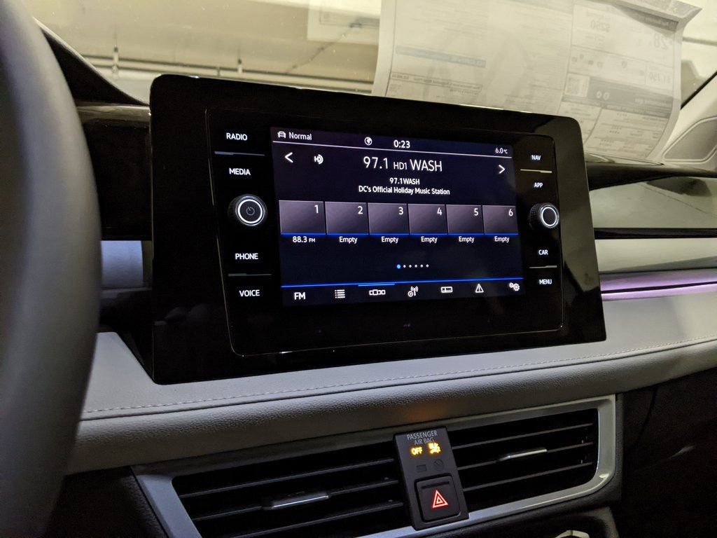 New 2026 Volkswagen Taos SEL AWD/4WD image 16