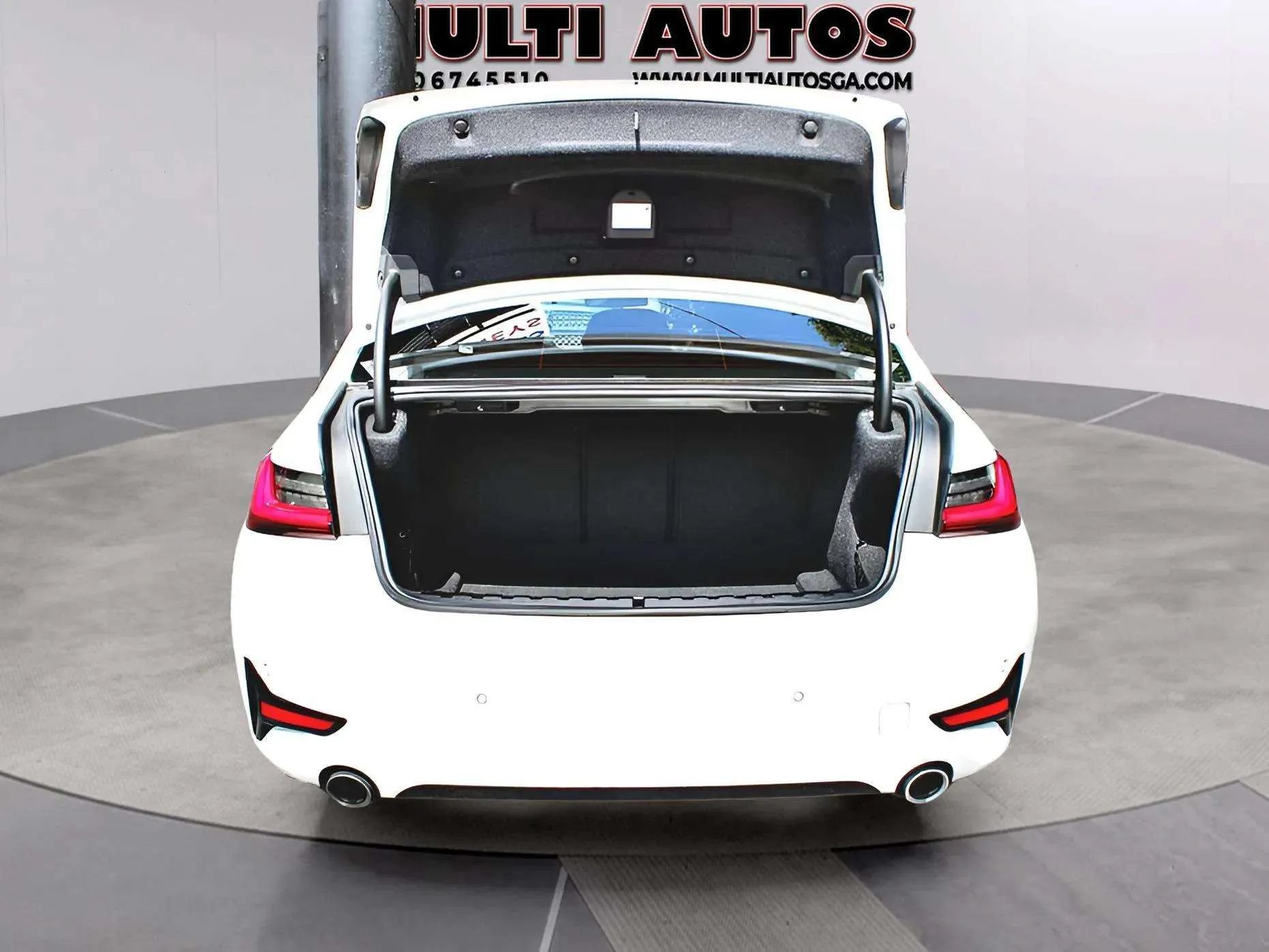 Used 2020 BMW 330i Sedan w/ Driving Assistance Package RWD image 28