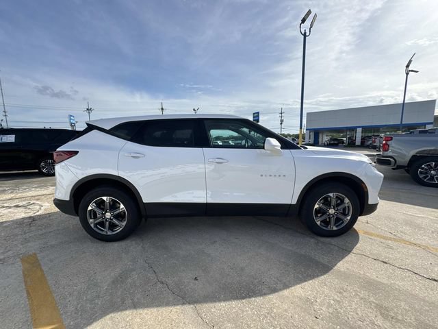 Used 2025 Chevrolet Blazer LT FWD image 8