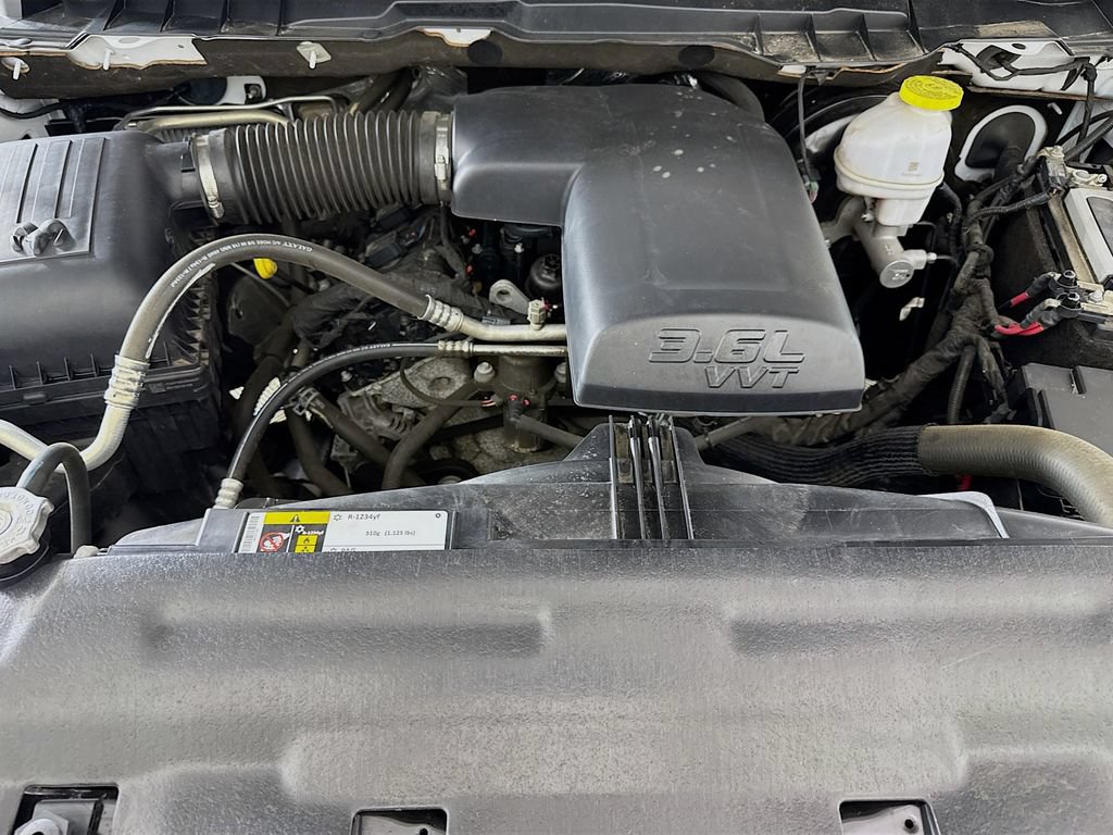 Used 2022 RAM 1500 Classic SLT RWD image 31