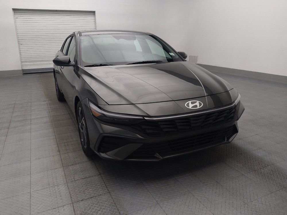 Used 2025 Hyundai Elantra Sport FWD image 14