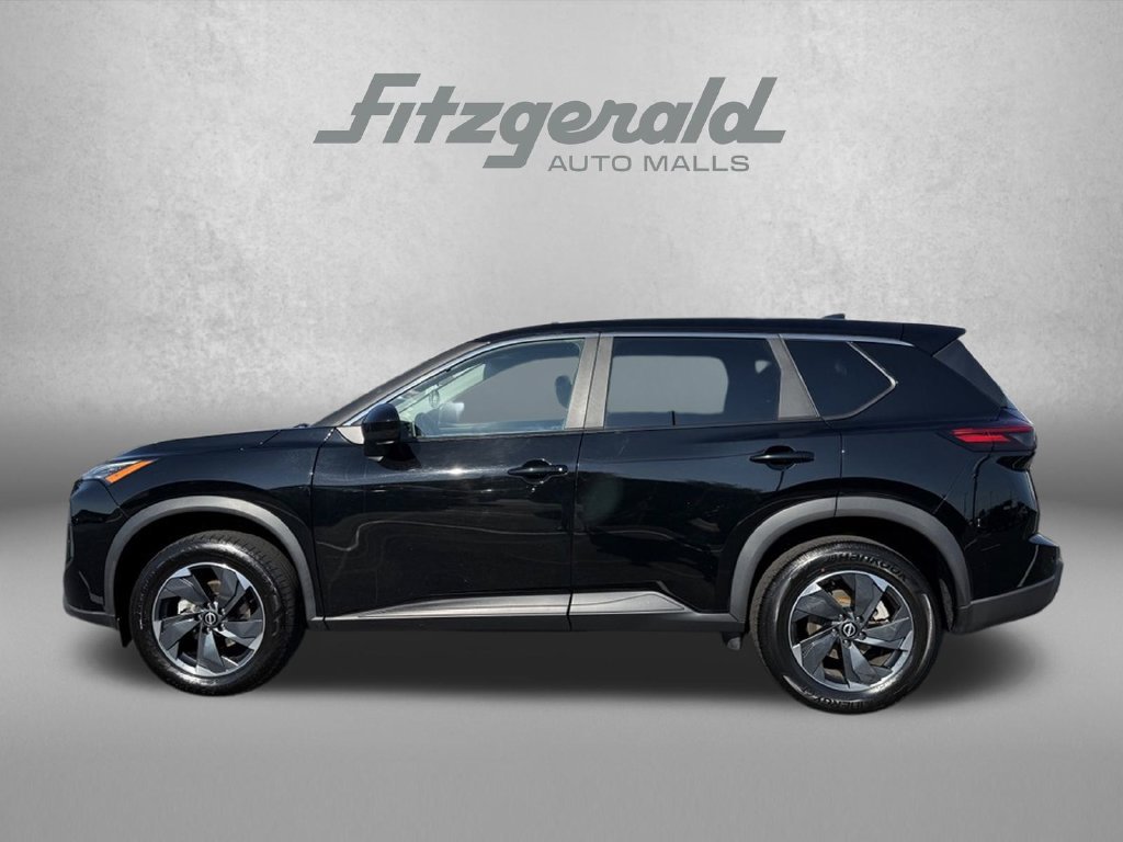 Used 2024 Nissan Rogue SV AWD/4WD image 7