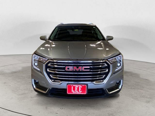 Used 2024 GMC Terrain SLT image 9