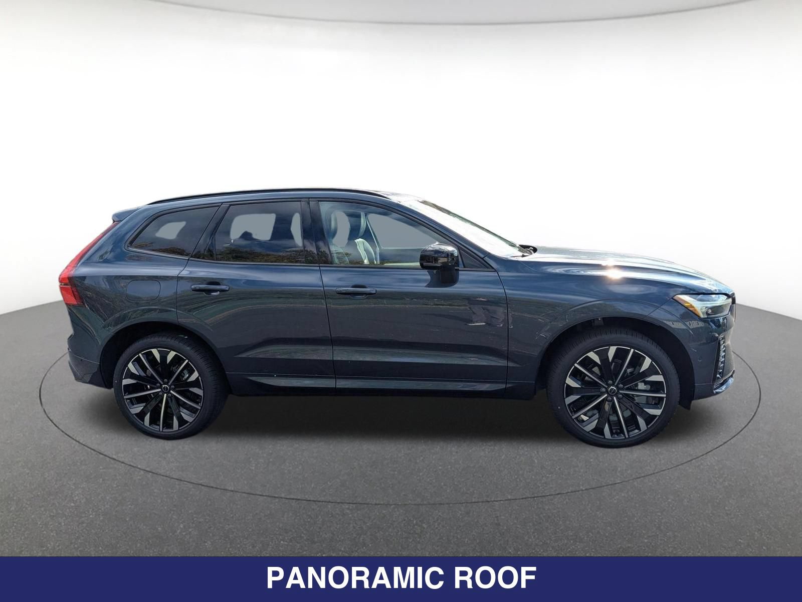 New 2026 Volvo XC60 B5 Ultra w/ Protection Package Premier AWD/4WD image 3