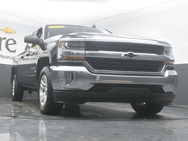 Used 2018 Chevrolet Silverado 1500 LT w/ All Star Edition image 3