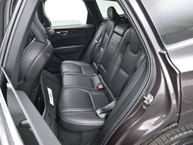 Used 2022 Volvo XC60 B5 Inscription w/ Advanced Package image 25