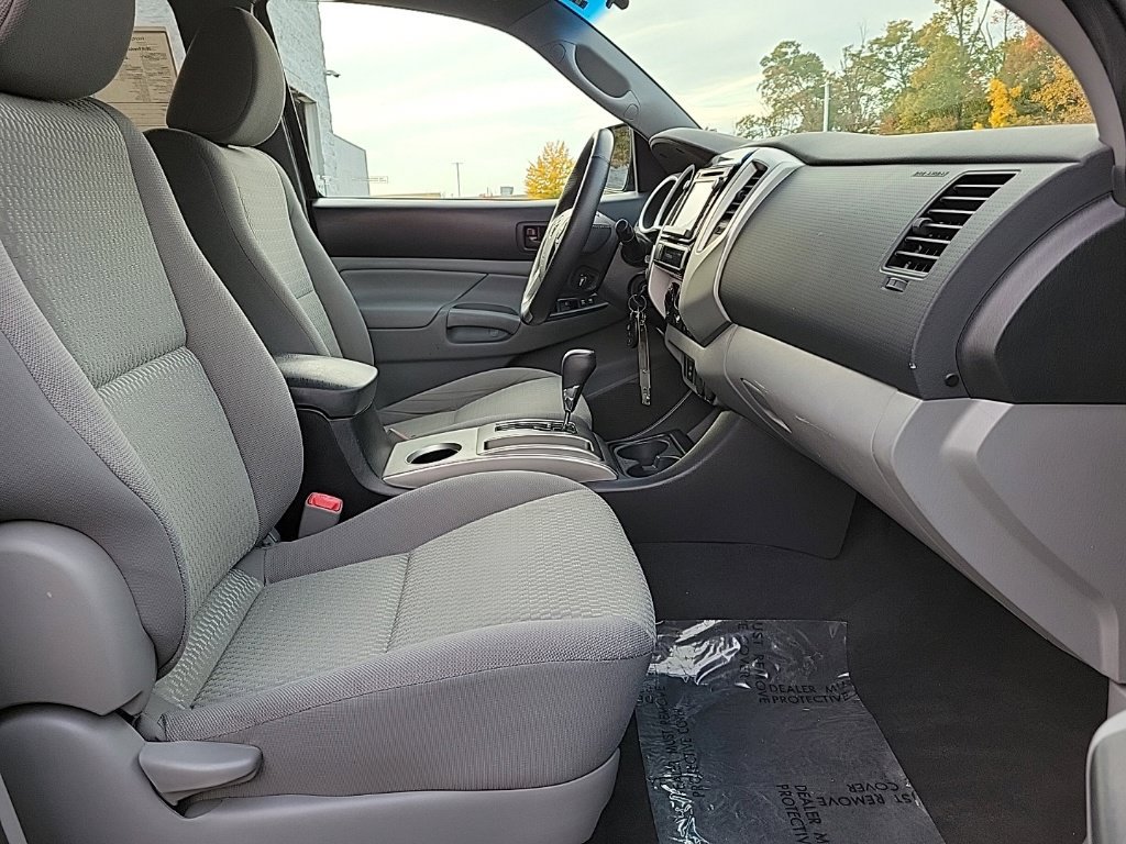 Used 2015 Toyota Tacoma 4x4 Double Cab w/ SR5 Package image 20