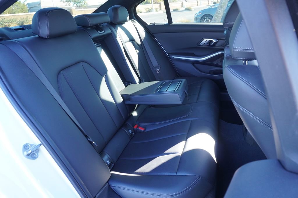 Used 2023 BMW 330e w/ Driving Assistance Package image 9