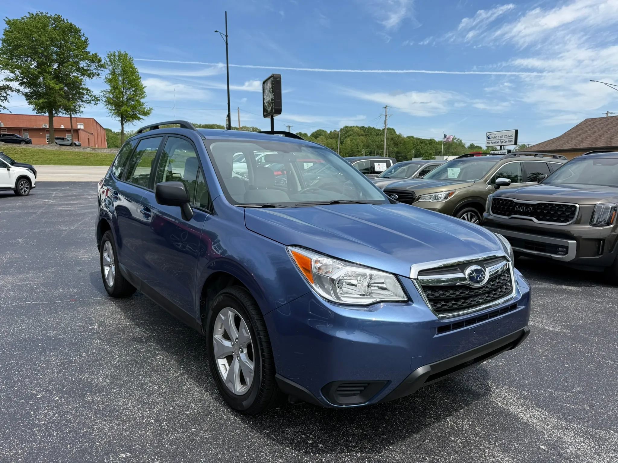 Used 2015 Subaru Forester 2.5i w/ Alloy Wheel Package AWD/4WD image 8