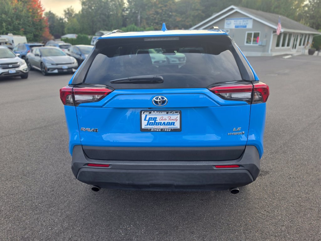 Used 2020 Toyota RAV4 LE w/ All Weather Liner Package AWD/4WD image 6