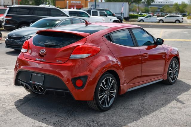 Used 2016 Hyundai Veloster Turbo image 14