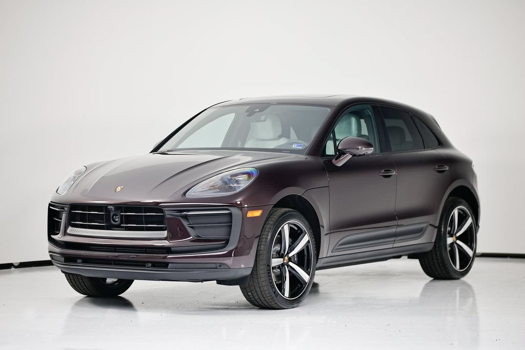New 2026 Porsche Macan AWD/4WD image 1