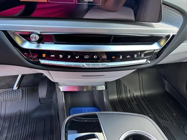 New 2026 Cadillac Lyriq Premium Luxury w/ LPO, Floor Liner Package AWD/4WD image 16