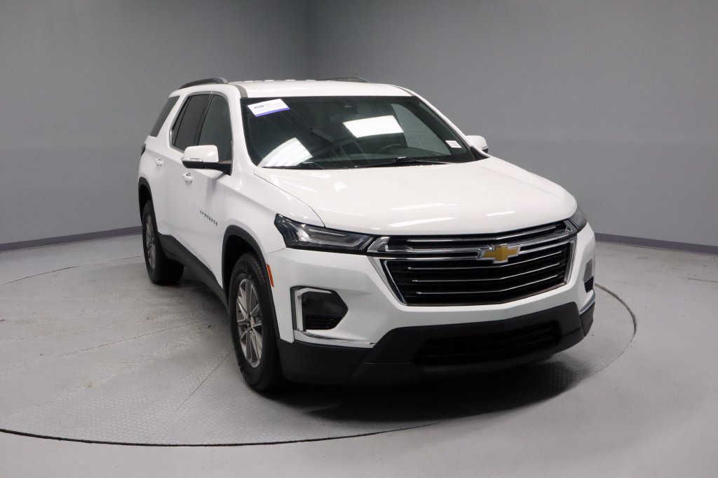 Used 2023 Chevrolet Traverse LT