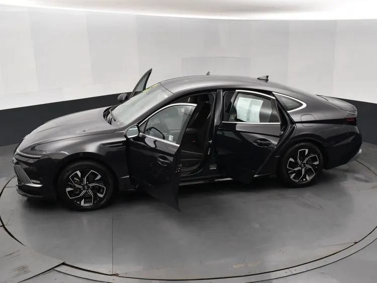 Used 2024 Hyundai Sonata SEL FWD image 7