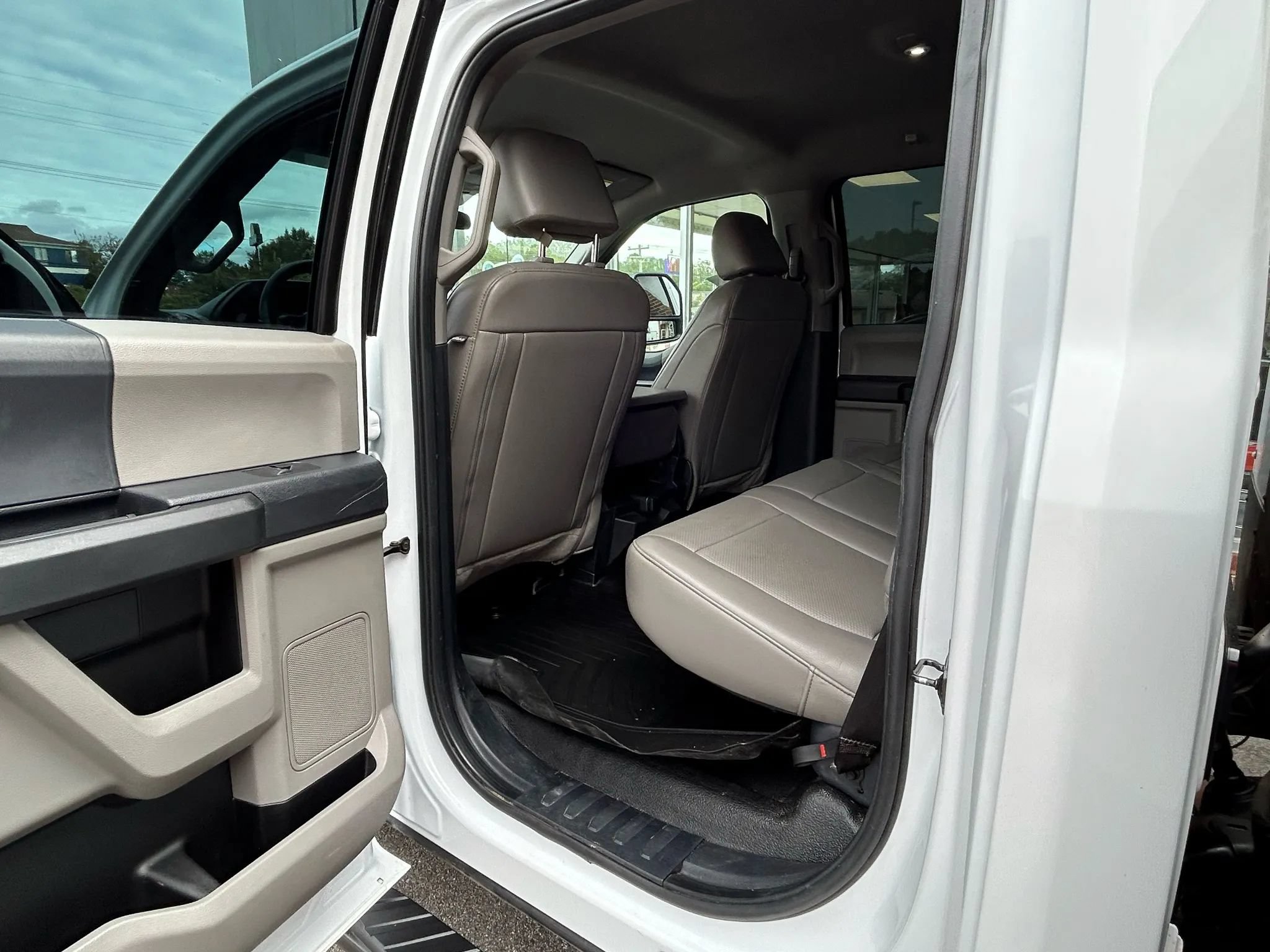 Used 2022 Ford F350 XL w/ Power Equipment Group AWD/4WD image 14