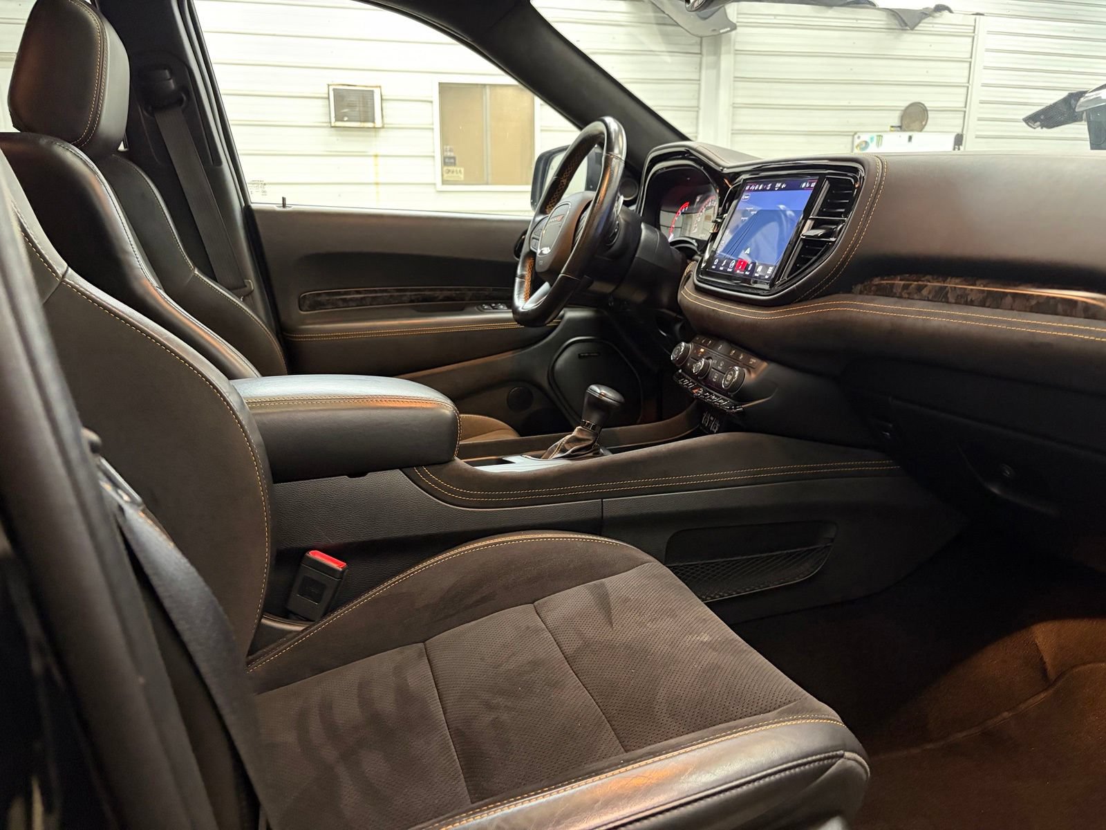 Used 2022 Dodge Durango R/T w/ Hemi Orange Plus Package AWD/4WD image 27
