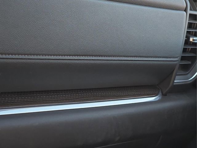 Used 2025 Chevrolet Silverado 1500 LT image 27