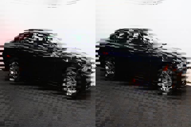 Used 2013 Dodge Charger SE image 3