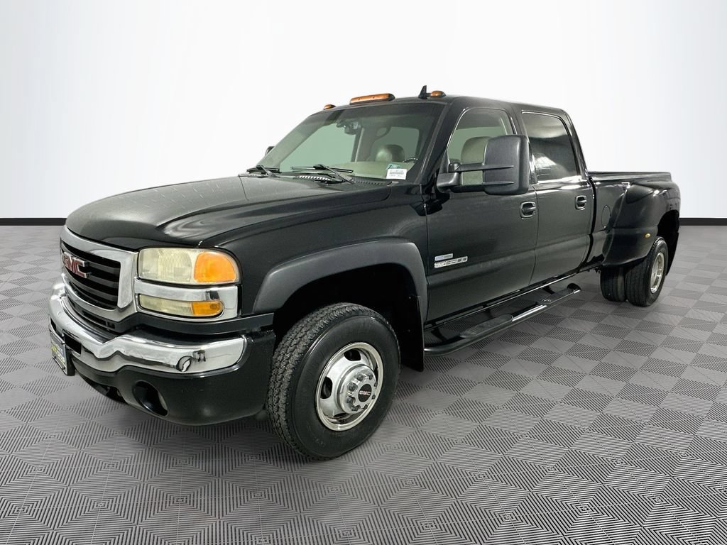 Used 2007 GMC Sierra 3500 SLT w/ Heavy-Duty Power Package AWD/4WD image 3