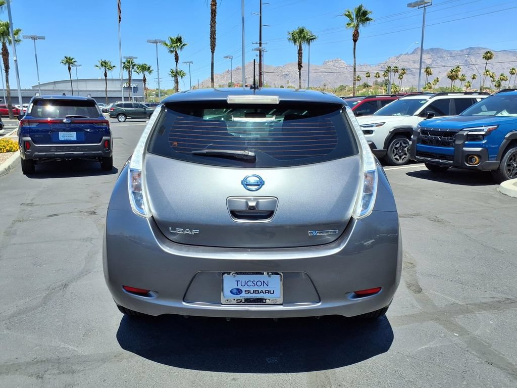 Used 2016 Nissan Leaf S FWD image 11