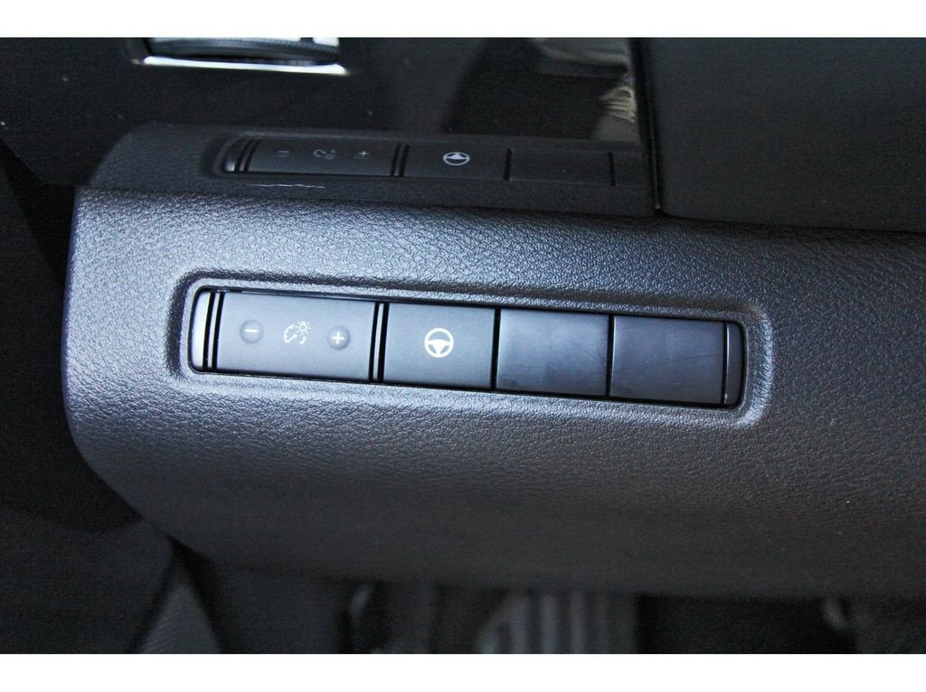 Certified 2024 Nissan Pathfinder SV FWD image 19