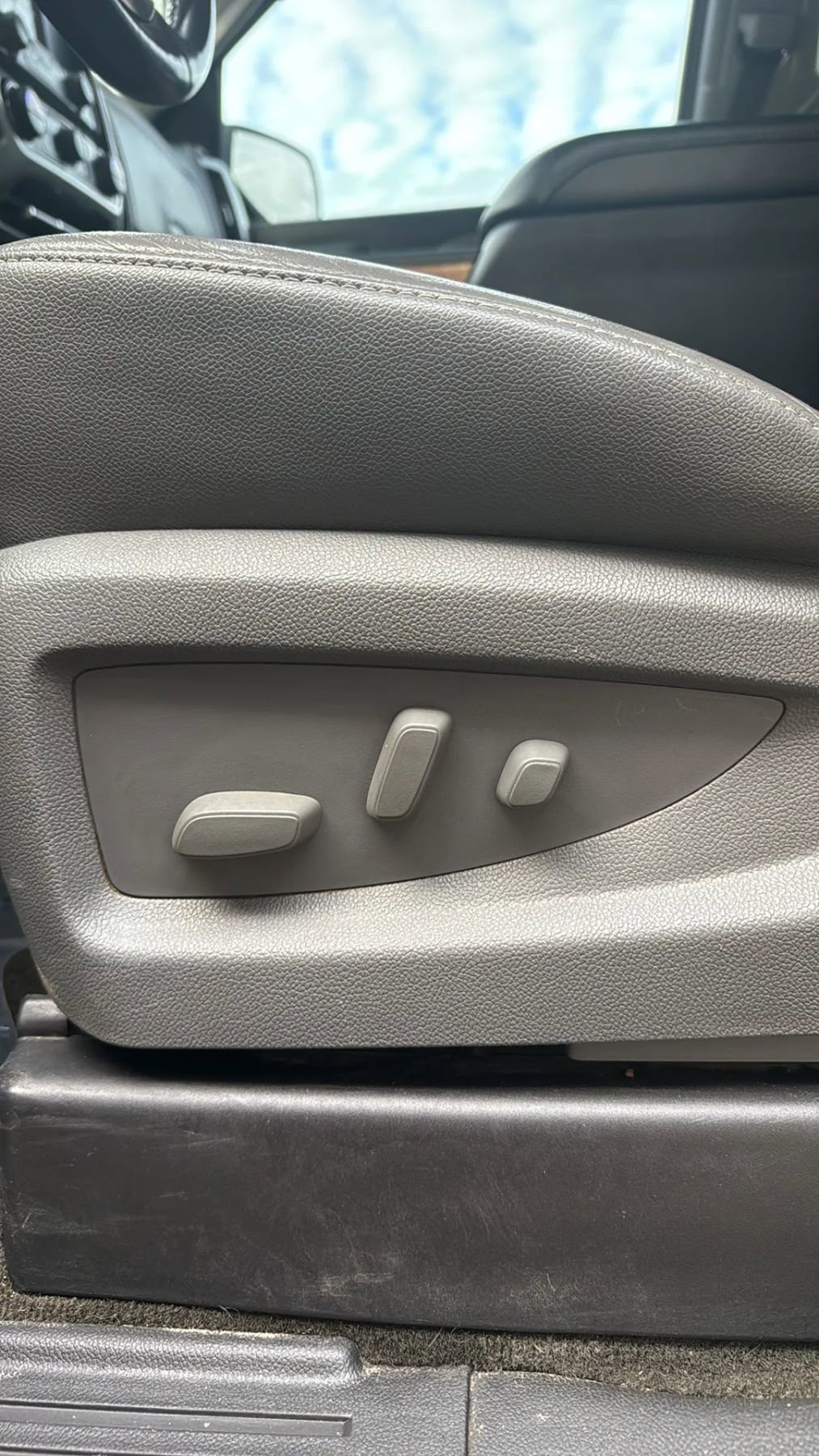 Used 2017 Chevrolet Silverado 1500 LTZ w/ LTZ Plus Package image 16