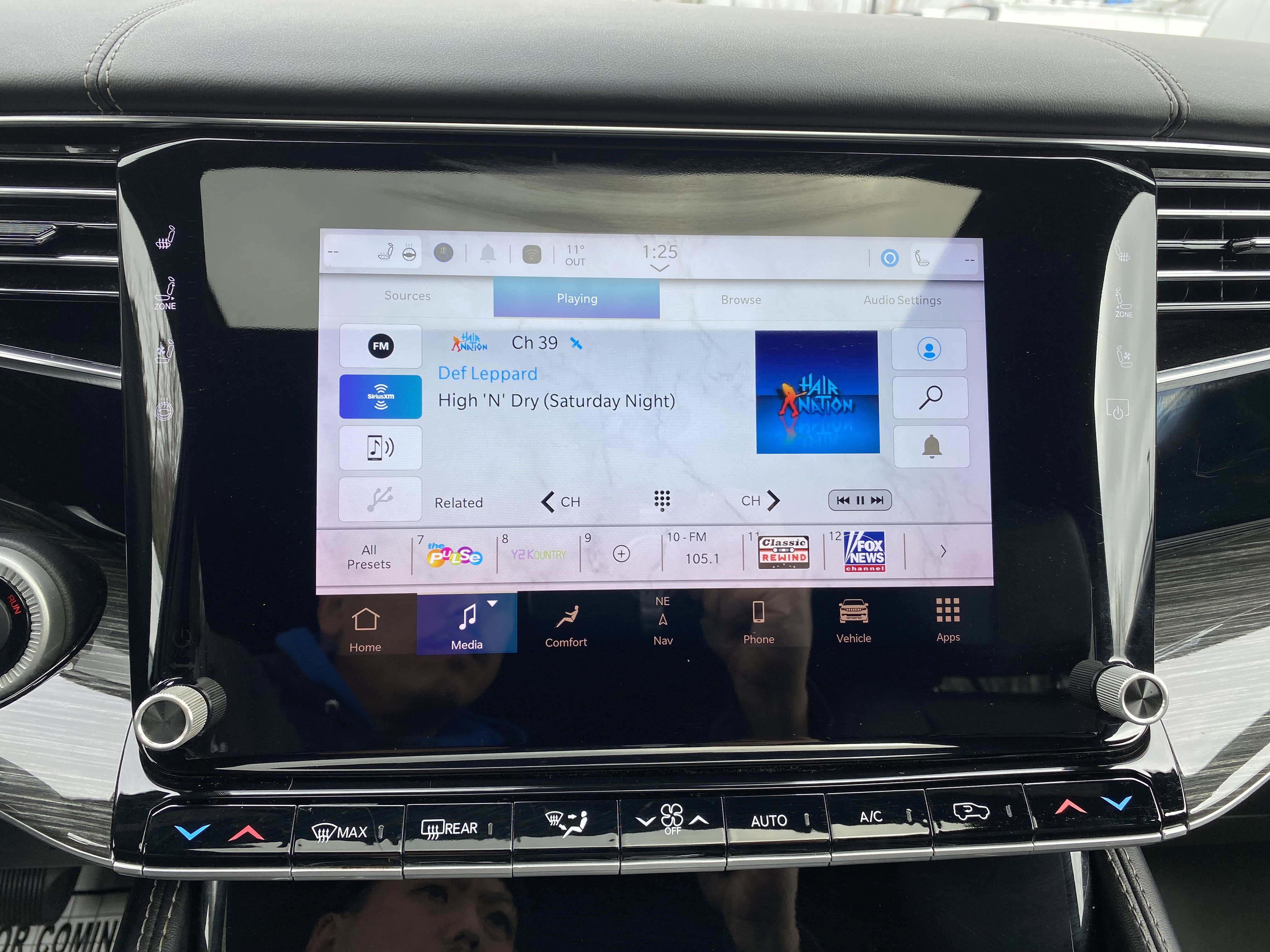 Used 2022 Jeep Wagoneer Series III w/ Premium Group I image 26