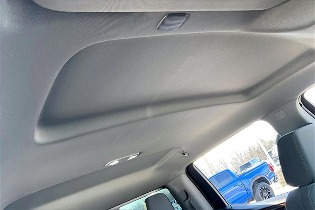 Used 2024 Chevrolet Silverado 1500 LT Trail Boss w/ Convenience Package II image 28