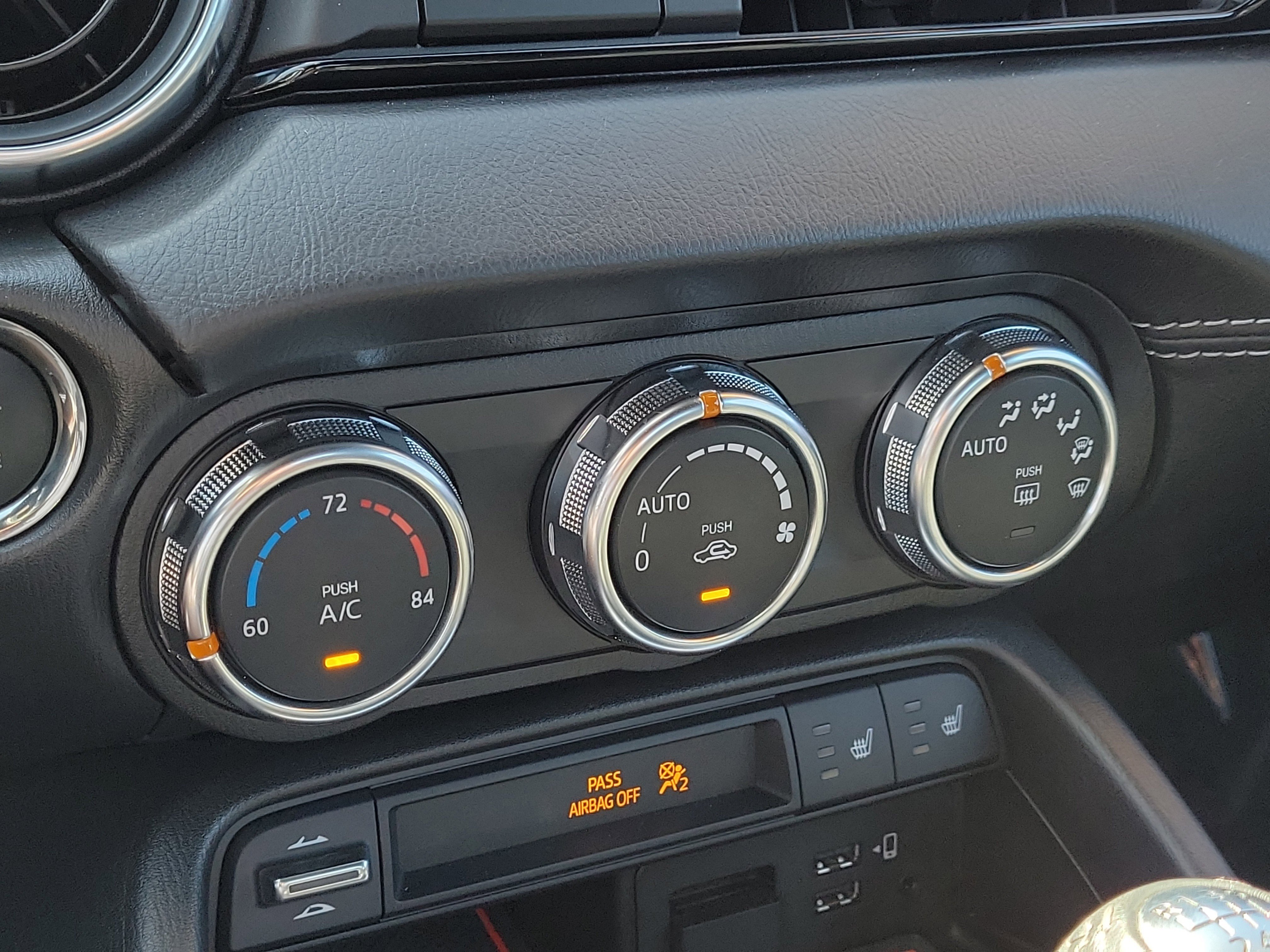 Used 2022 MAZDA MX-5 Miata RF Grand Touring w/ Appearance Package image 17