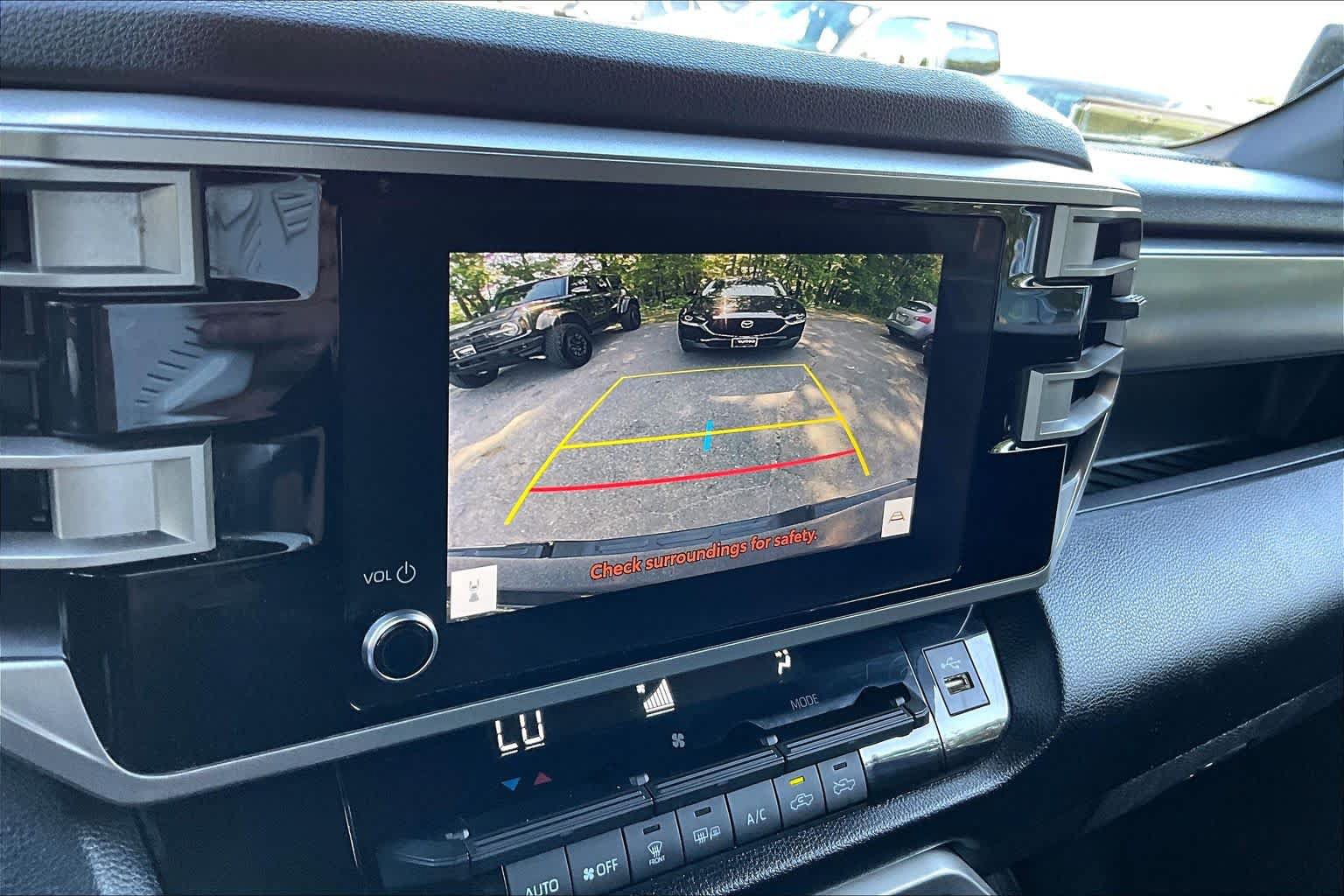 Certified 2025 Toyota Tundra SR5 w/ TRD Off-Road Package AWD/4WD image 27