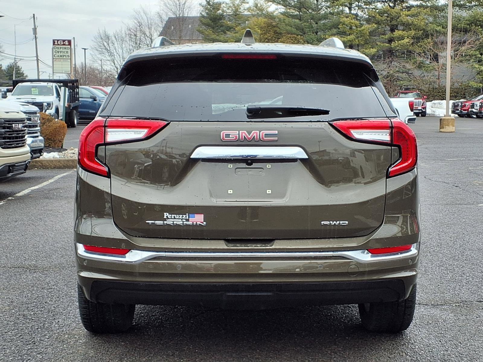 Certified 2024 GMC Terrain Denali w/ Denali Premium Package AWD/4WD image 4