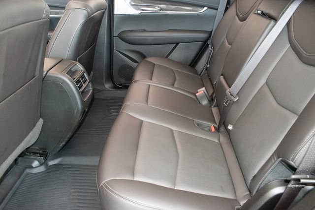 Used 2025 Cadillac XT5 Sportv w/ Technology Package AWD/4WD image 17
