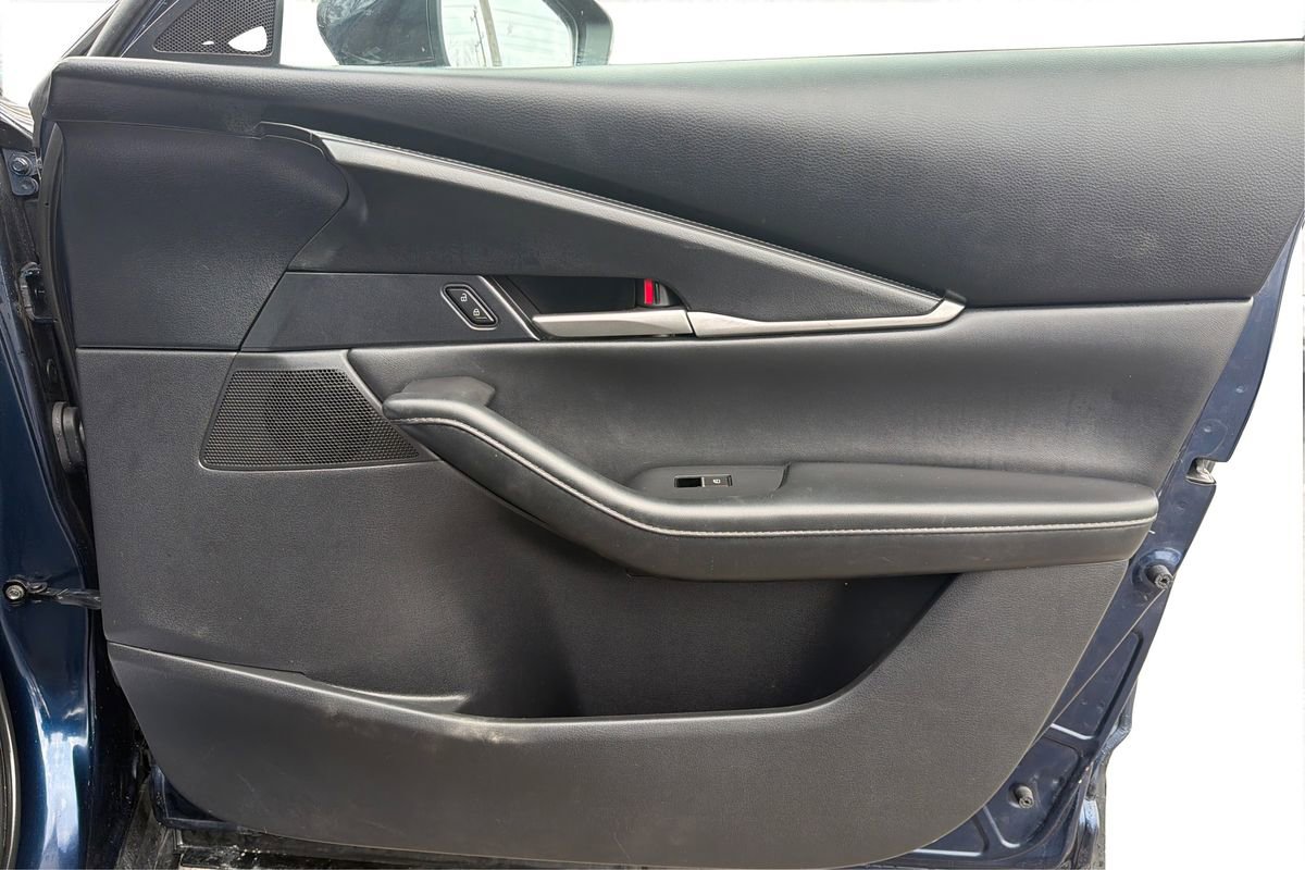 Used 2021 MAZDA CX-30 AWD 2.5 S w/ Select Package image 19