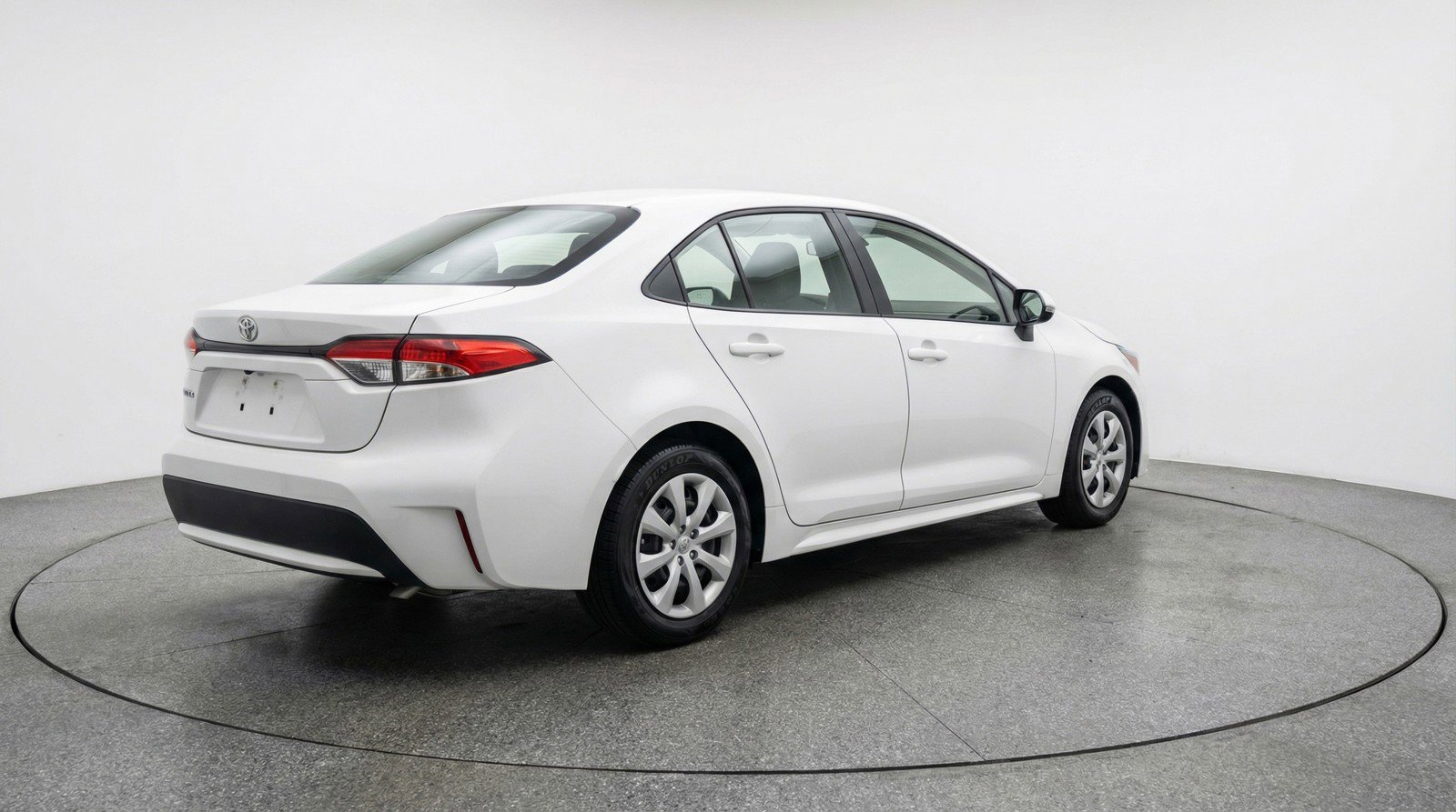 Used 2025 Toyota Corolla LE FWD image 9