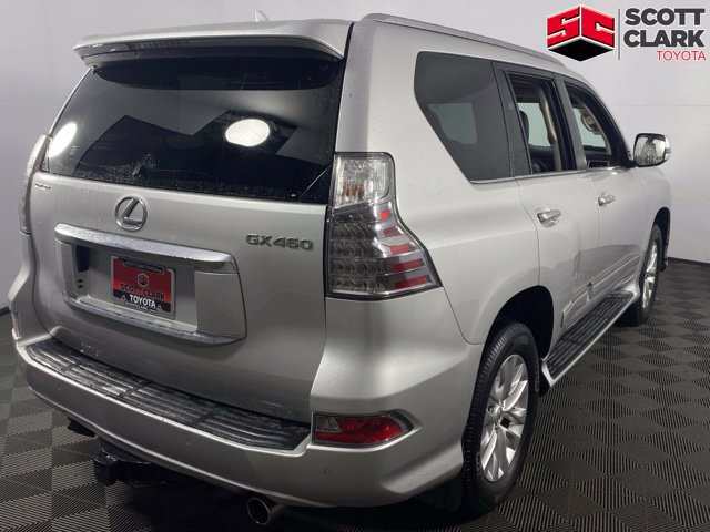 Used 2014 Lexus GX 460 w/ Premium Package AWD/4WD image 9
