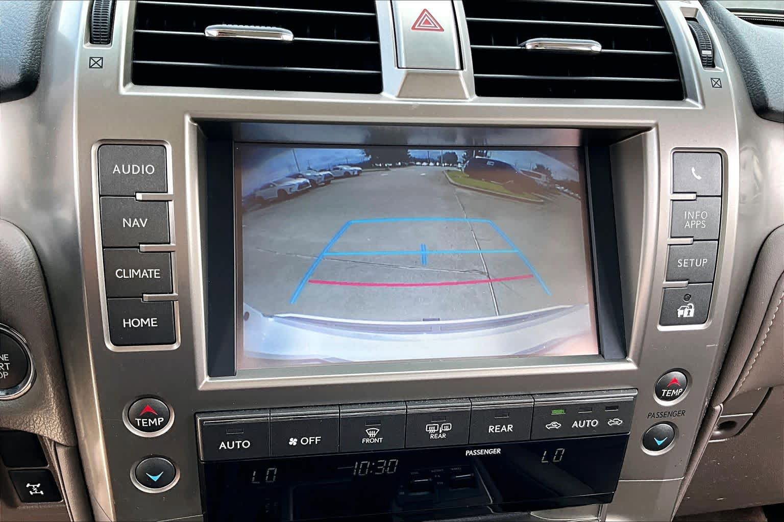 Used 2016 Lexus GX 460 w/ Premium Package AWD/4WD image 24