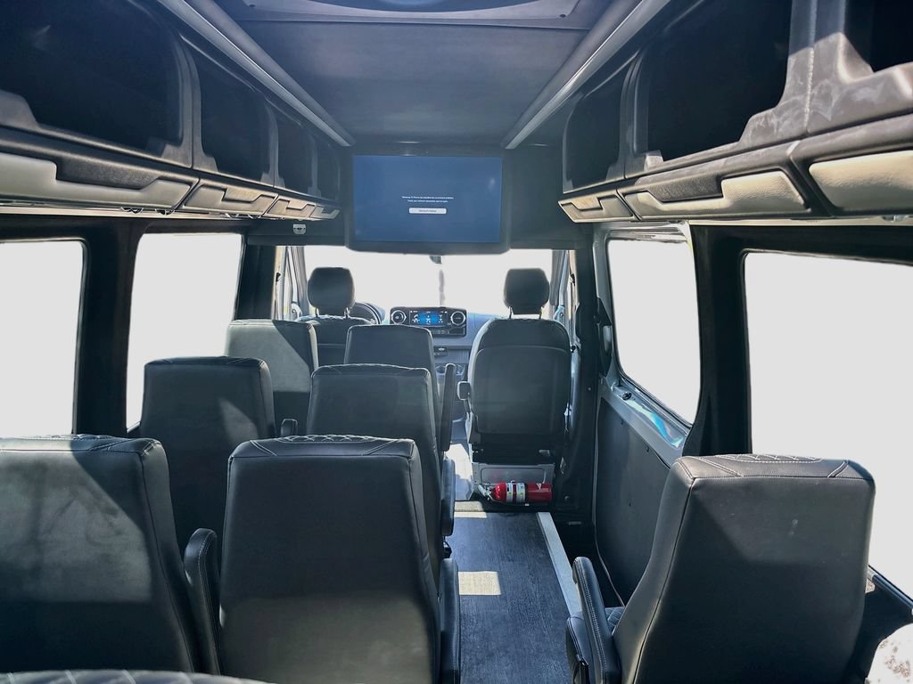Used 2023 Mercedes-Benz Sprinter 3500 image 18