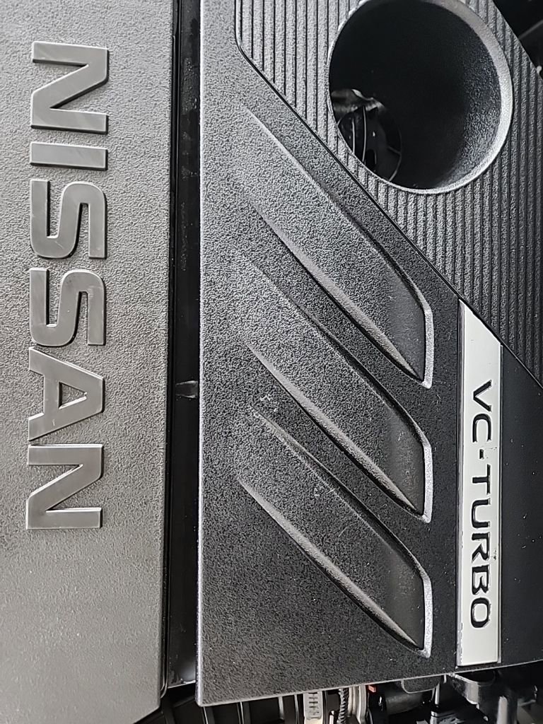 Used 2023 Nissan Rogue S image 42