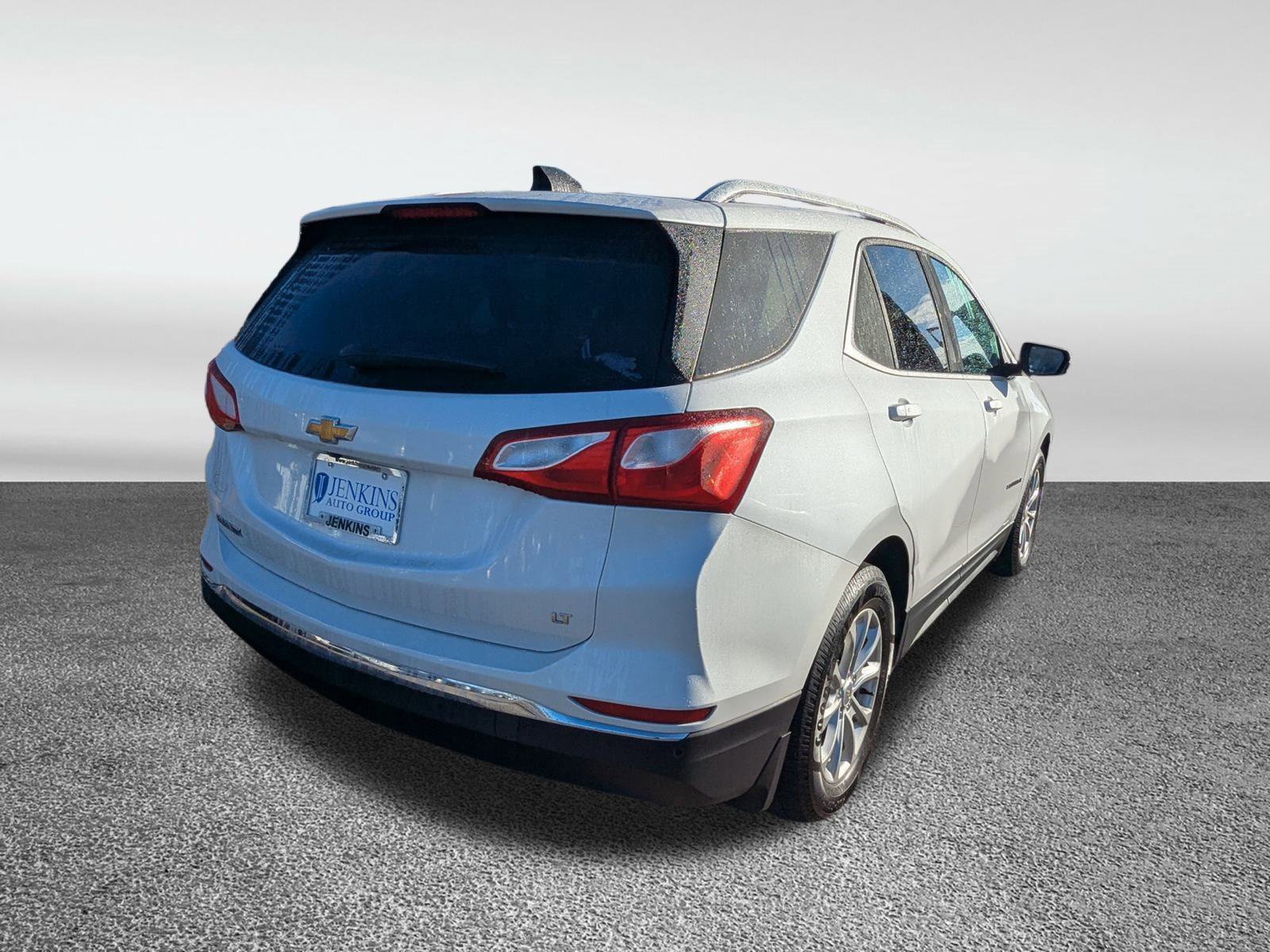 Used 2018 Chevrolet Equinox LT w/ Sun & Infotainment Package image 6