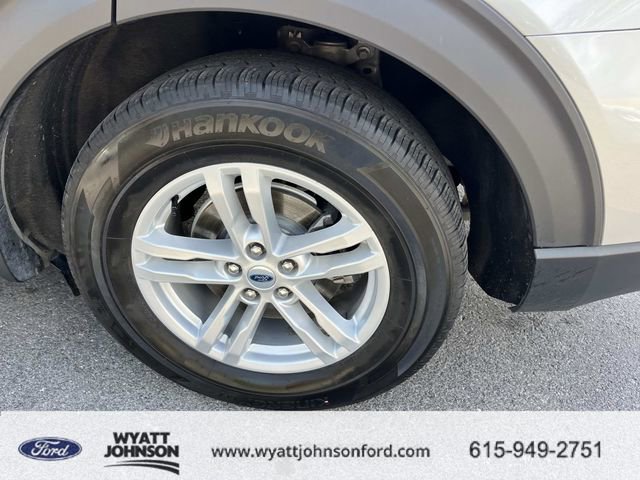 Certified 2024 Ford Explorer XLT RWD image 11