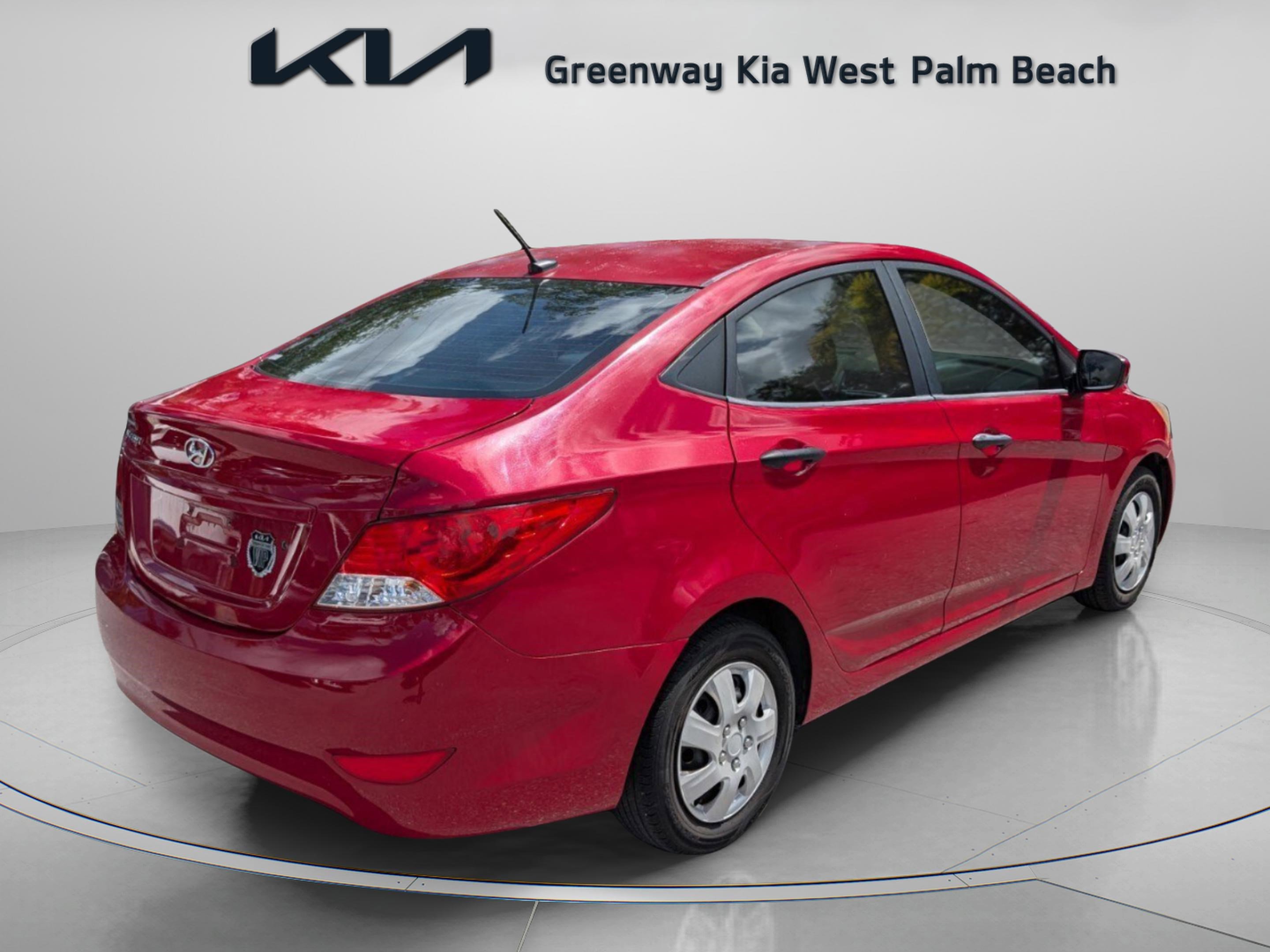 Used 2012 Hyundai Accent GLS image 7