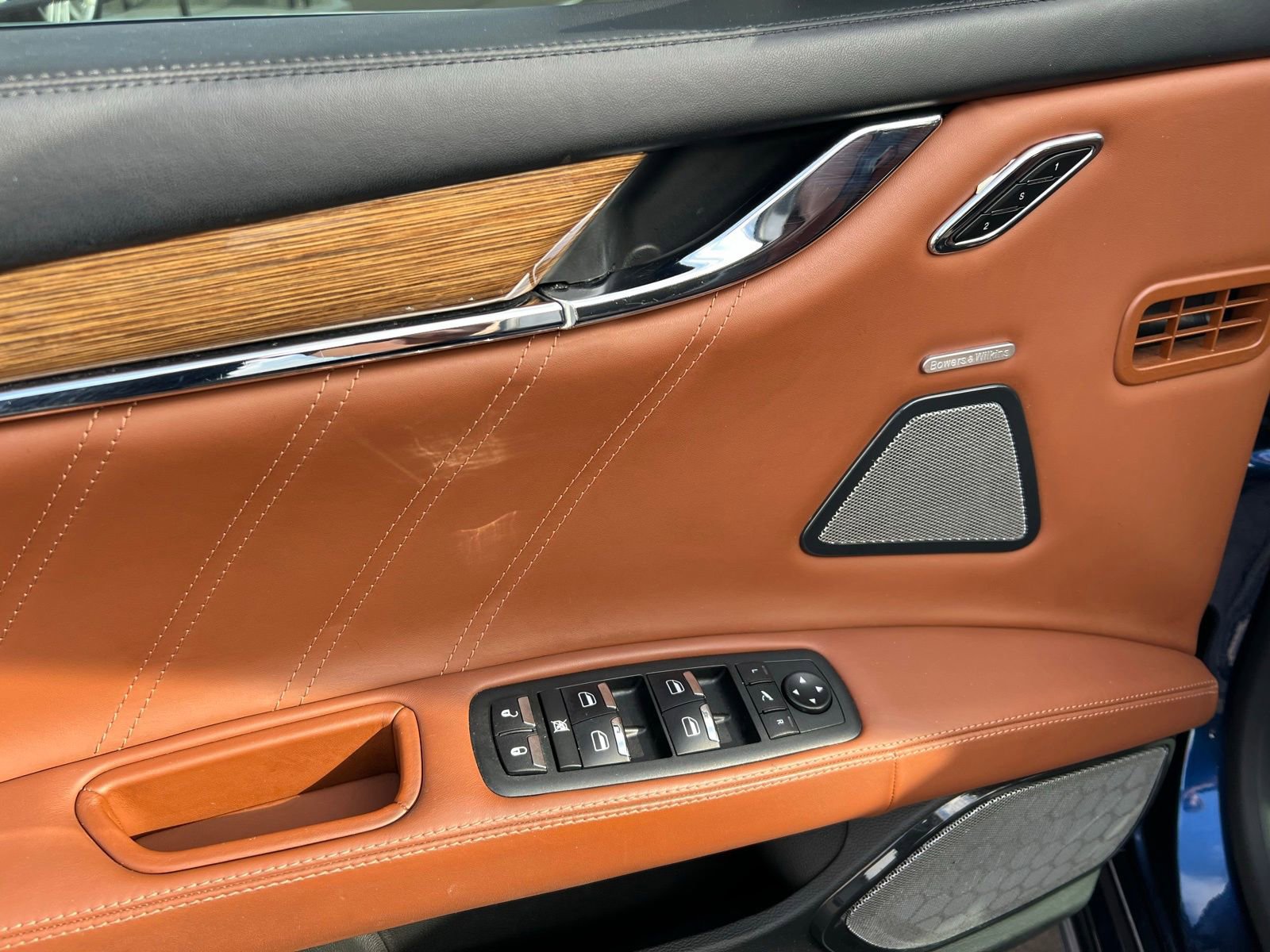 Used 2019 Maserati Quattroporte GTS GranLusso image 27