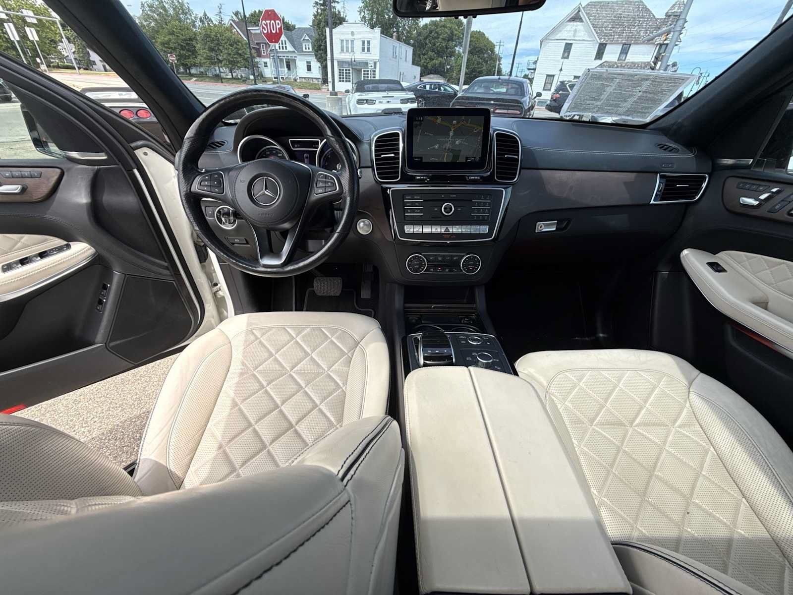 Used 2017 Mercedes-Benz GLS 550 4MATIC image 21