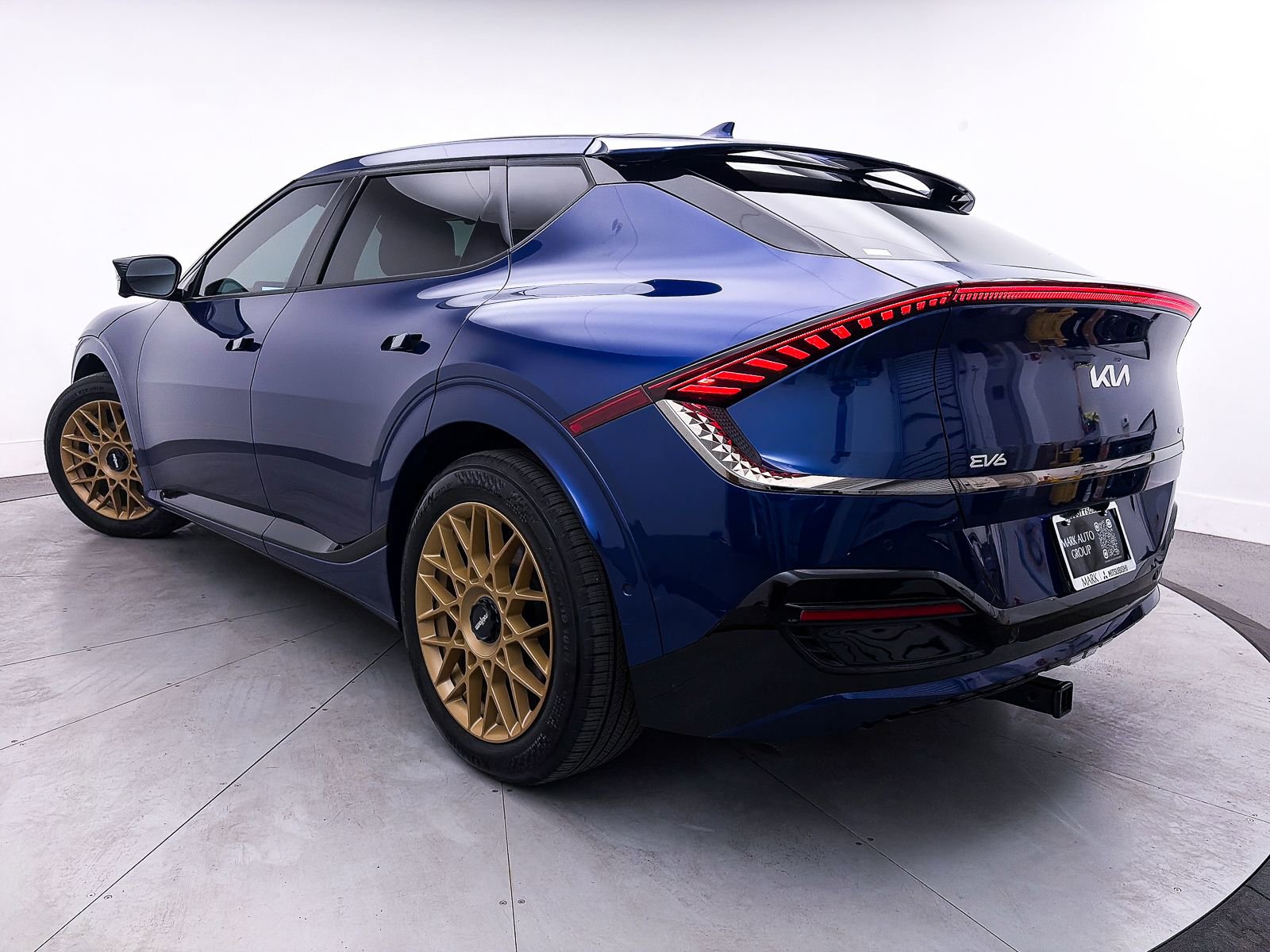 Used 2023 Kia EV6 GT-Line w/ GT-Line Suede Seat Package image 2