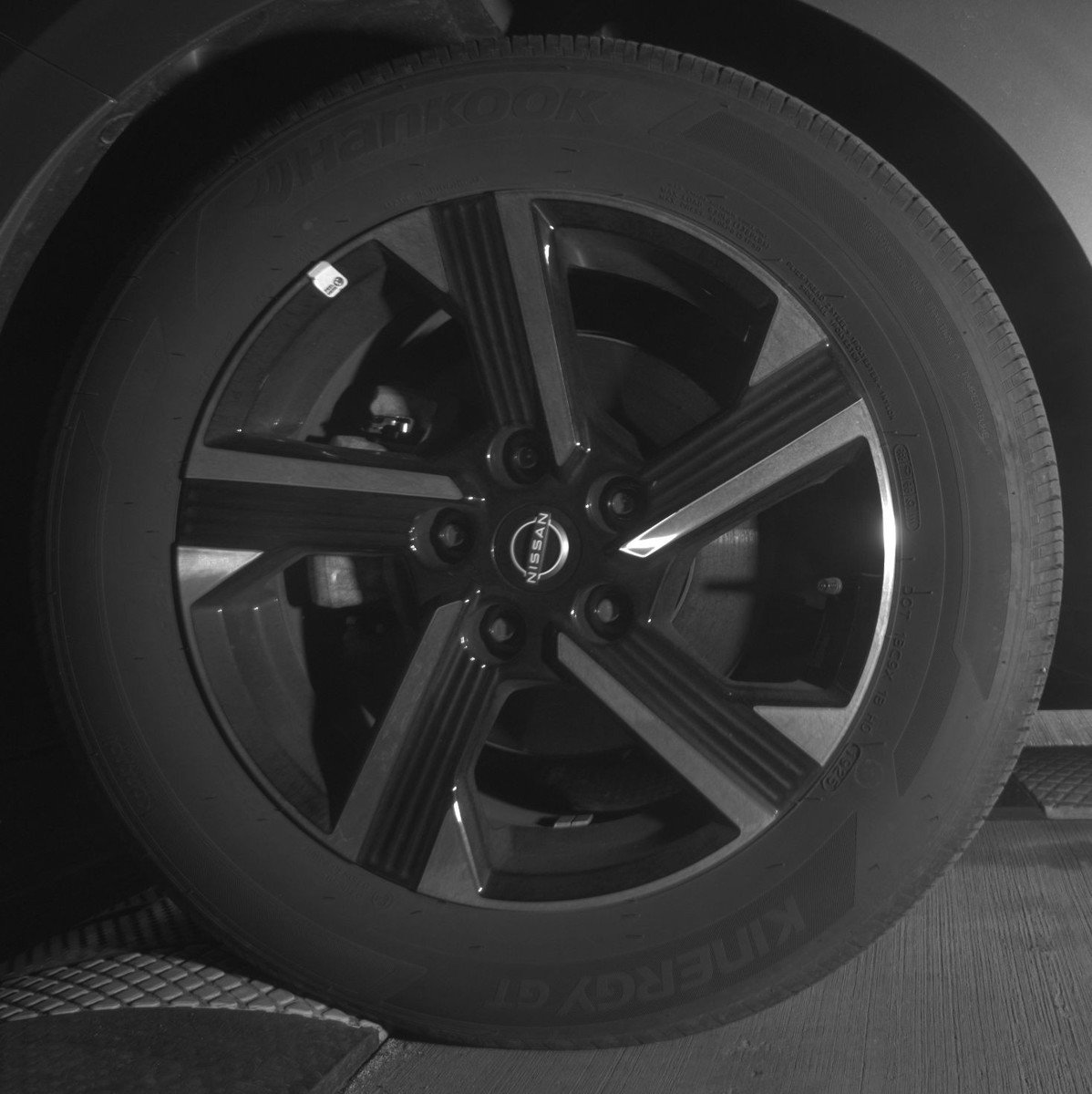 Used 2025 Nissan Sentra SV image 14