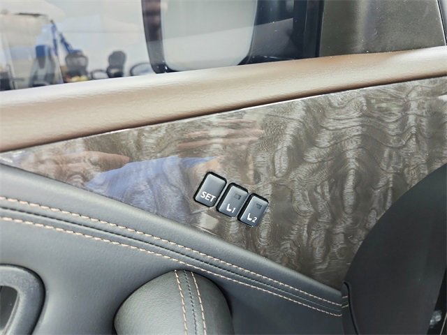 Used 2024 Nissan Armada Platinum w/ Cargo Package image 21