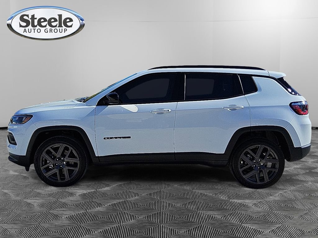 New 2026 Jeep Compass Latitude image 2