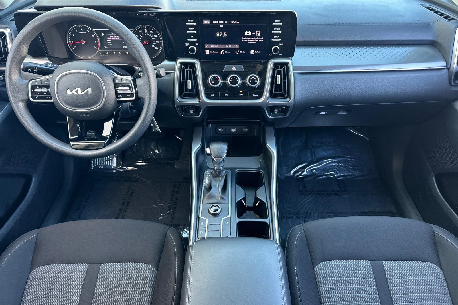 Used 2023 Kia Sorento LX image 15